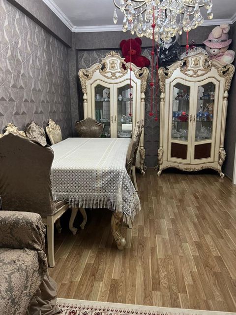 İki qorka biri 250azn. Ünvan Xətdalan (6868) aml — Bakı