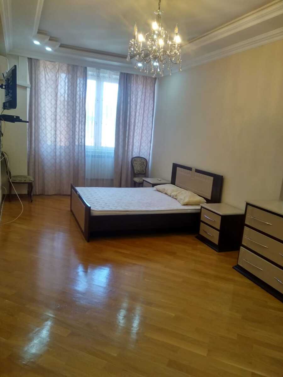 Satılır 4 otaqlı yeni tikili 145 m² — Mənzil, Bakı (3)