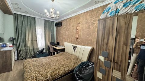 Yataq otağı mebel dəsti Taxt ve matras birlikde 185 azn Tərkibi: - 2 — Bakı