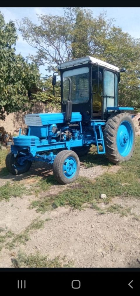 T28 traktor kənt təsərfata yararlı traktor ot bicənlə birqə satılır — Saatlı