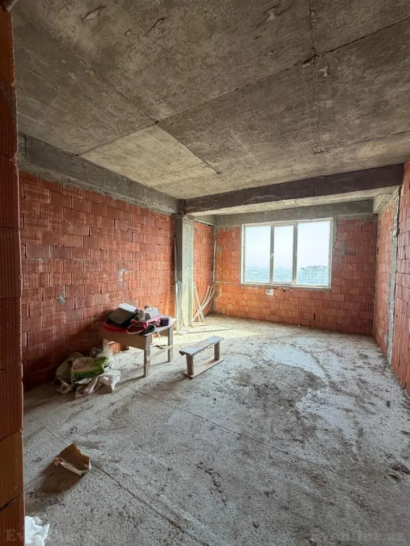 Satılır 4 otaqlı Mənzil Yeni tikili 181 m² Bakı, Nizami r., Qara Qarayev m — Mənzil, Bakı (2)