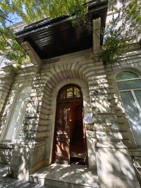 Satılır 4 otaqlı köhnə tikili 130 m² — Mənzil, Bakı (2)