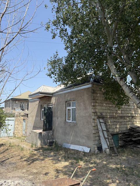 Satılır 3 otaqlı həyət evi/bağ evi 100 m² — Bakı
