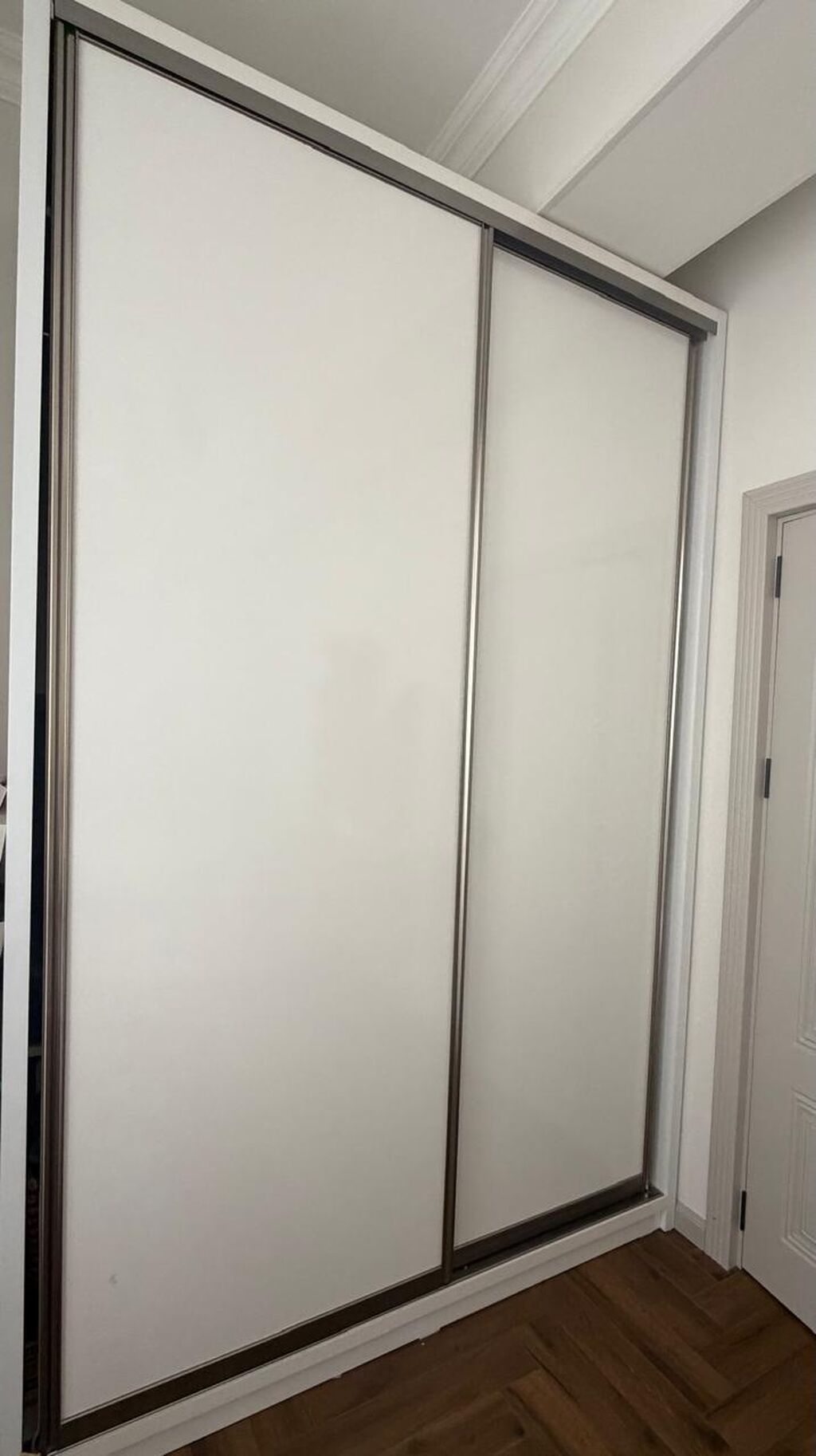 Dolab 150 azn satilir‼ olcu H 2.60//E 2.20 unvan azadliq pr kod9292y — Şkaflar, Bakı