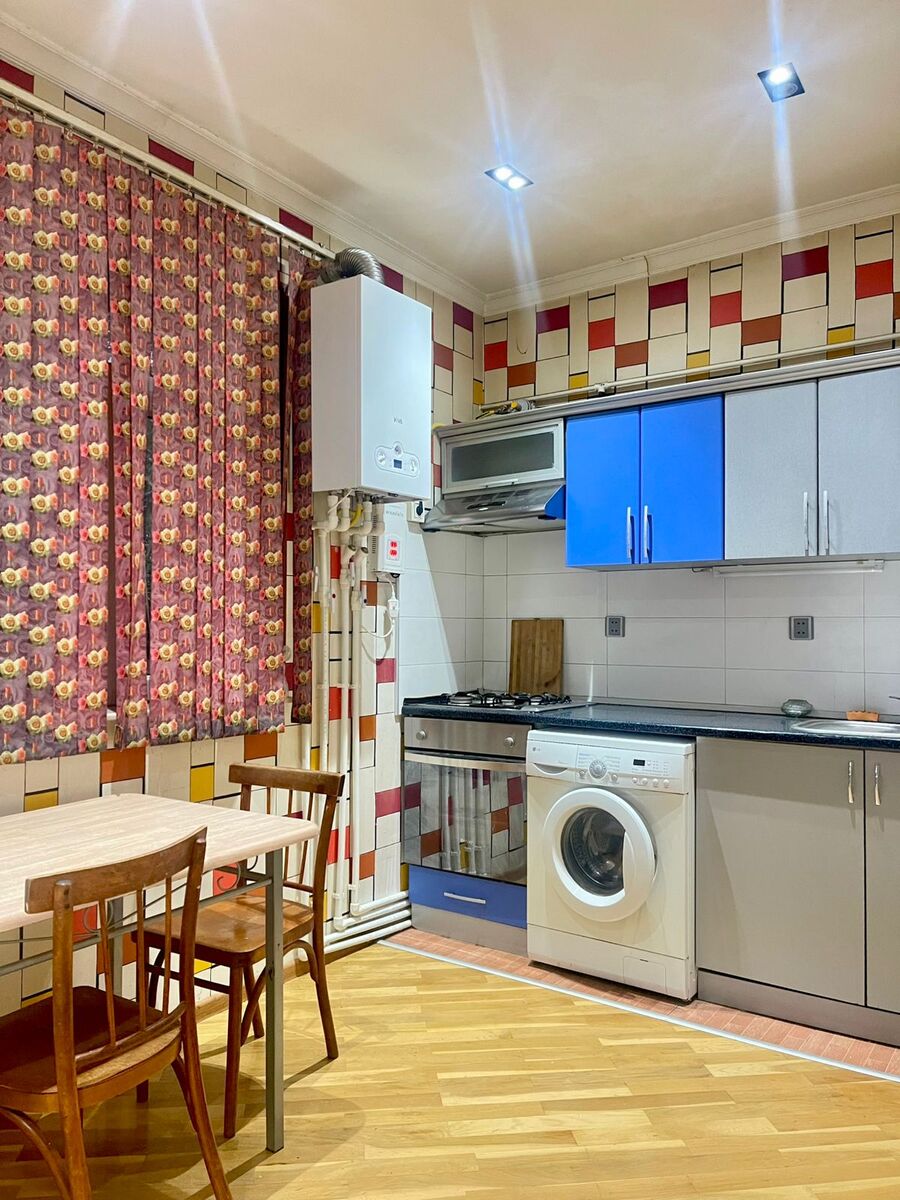 İcarəyə verilir 2 otaqlı köhnə tikili 65 m² — Mənzil, Bakı (8)