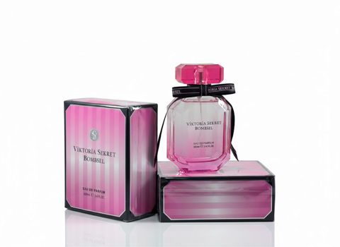 No Brand Bombsel qadın üçün ətir suyu 100 ml — Bakı