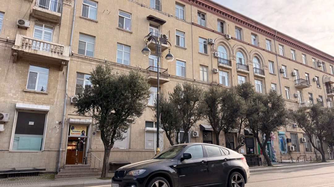 Satış: 1 otaqlı Köhnə tikili, 45 m², Yasamal rayonu — Mənzil, Bakı (2)