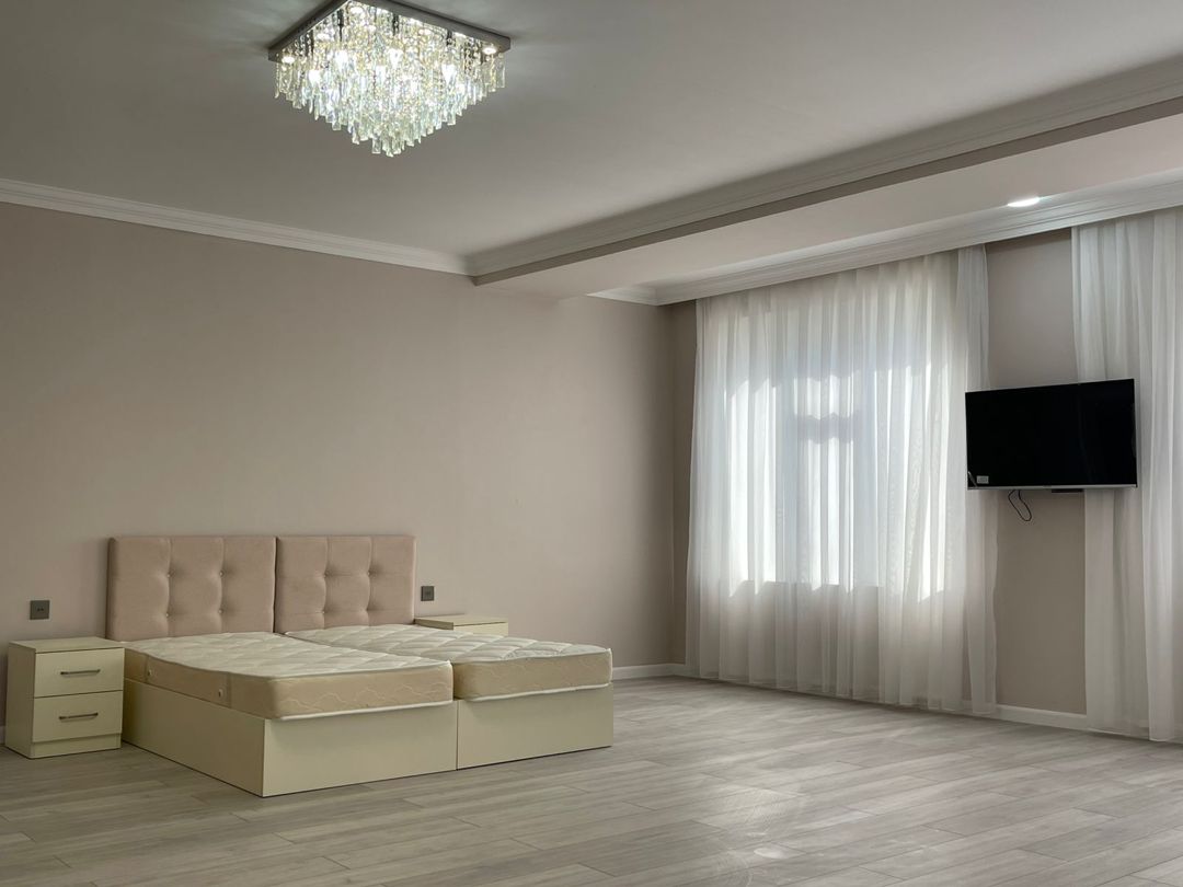 İcarəyə verilir 3 otaqlı yeni tikili 130 m² — Mənzil, Bakı (10)