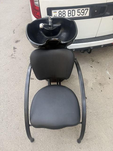 Bərbər salonu üçün yuma bölməsi – kreslo ilə birlikdə. - Birgə — Digah
