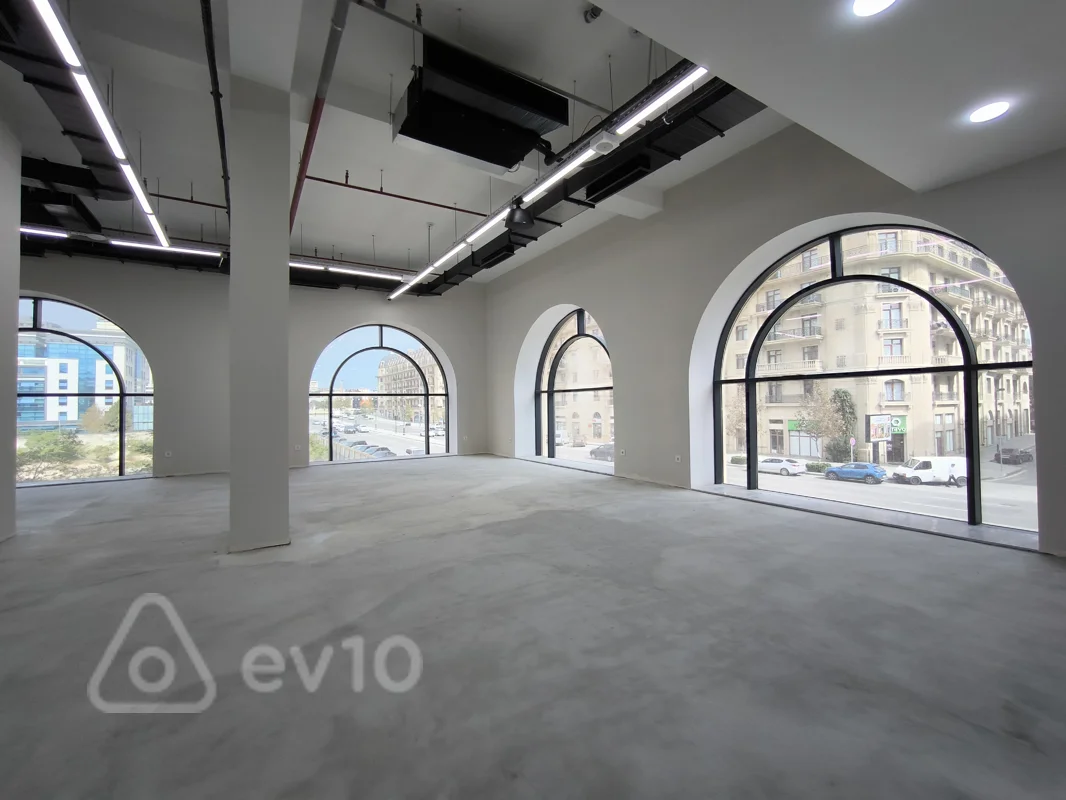 Obyekt, 172 m², Xəqani Rüstəmov küçəsi — kirayə — Əmlak, Bakı