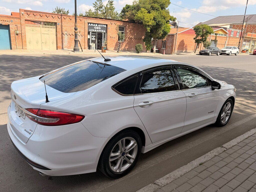 Ford Fusion (North America), 2.0 L, 7.6 kWh, 2017 il, 176 000 km 77-UX-067 — Avtomobillər, Gəncə (5)