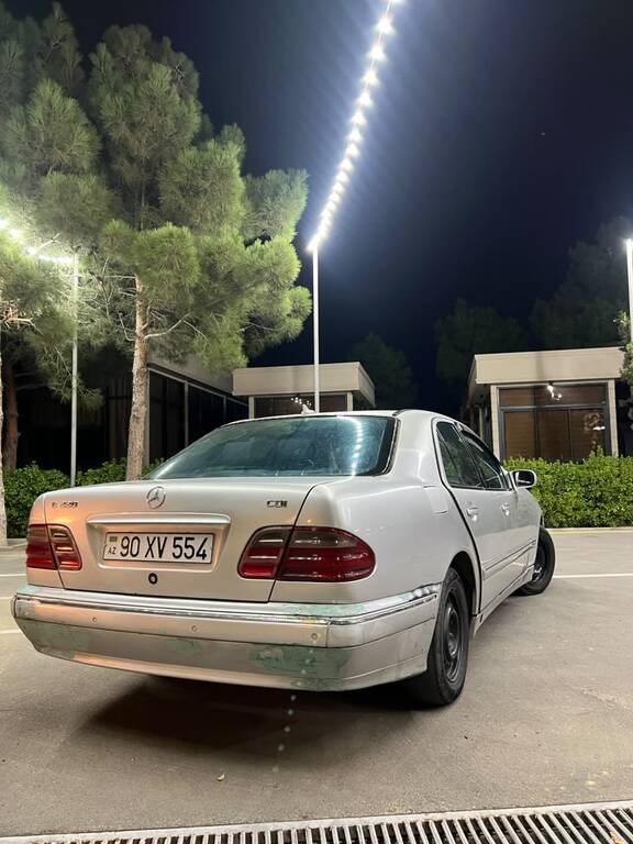 Mercedes E 220, 2.2 L, 2001 il, 578 800 km 90-XV-554 — Avtomobillər, Bakı (8)
