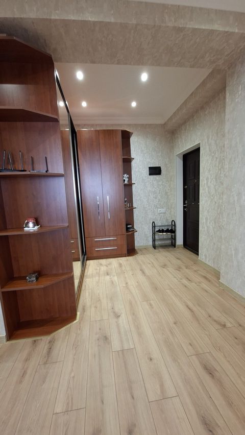 Satılır 3 otaqlı yeni tikili 110 m² — Bakı