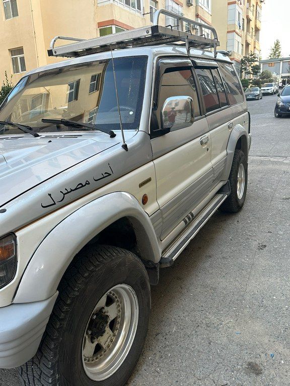 Mitsubishi Pajero, 2.4 L, 1995 il, 100 000 km 41-BE-702 — Avtomobillər, Bakı (2)