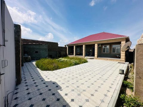 Satılır 3 otaqlı həyət evi/bağ evi 75.4 m² — Bakı