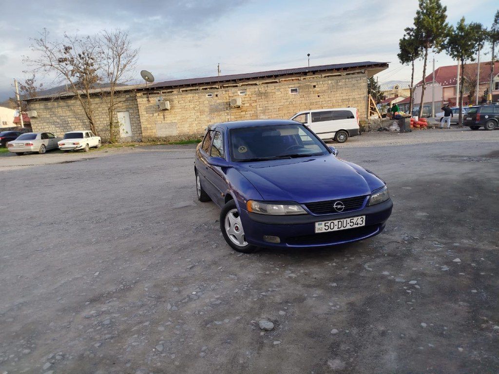 Opel Vectra, 1.8 L, 1996 il, 365 000 km 50-DU-543 — Avtomobillər, Qax