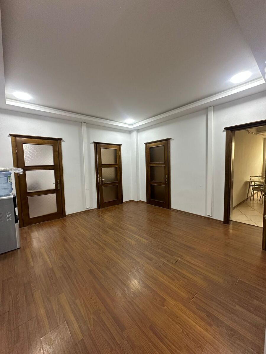 Satılır obyekt 380 m² — Əmlak, Bakı (3)