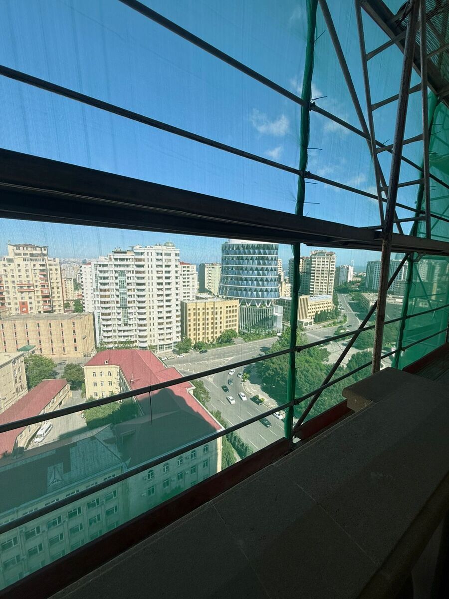 Satılır 4 otaqlı yeni tikili 215 m² — Mənzil, Bakı (12)