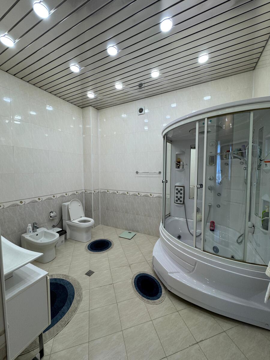 Satılır 6 otaqlı yeni tikili 360 m² — Mənzil, Bakı (10)