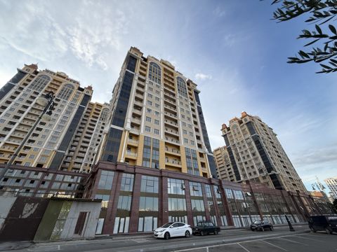 Satılır 3 otaqlı yeni tikili 113 m² — Bakı