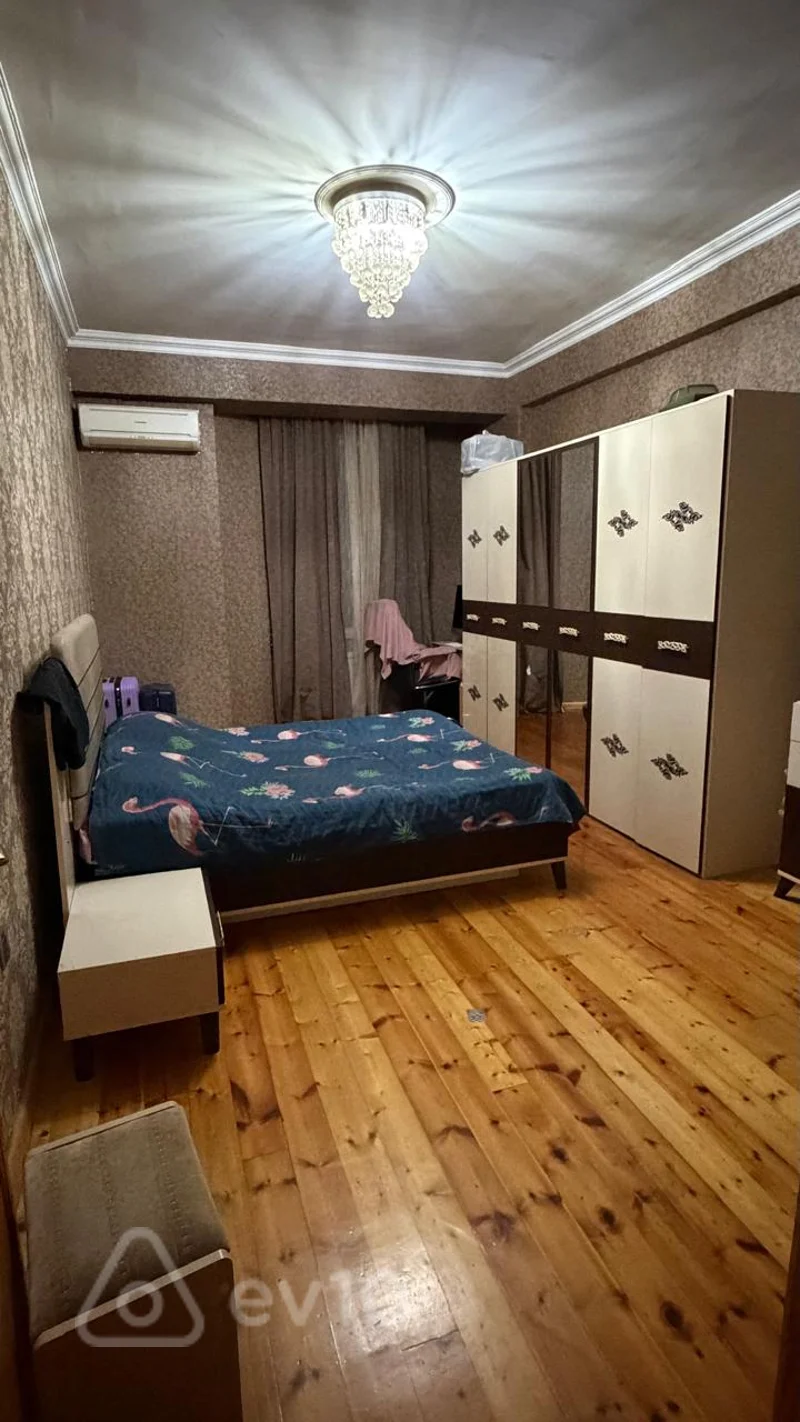 3 otaqlı mənzil, 150 m², Süleyman Sani Axundov küçəsi. — kirayə — Mənzil, Bakı (2)