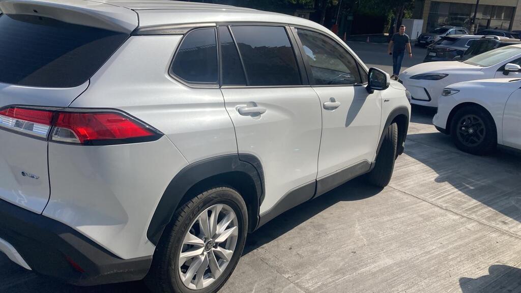 Toyota Corolla Cross, 2.0 L, 2024 il, 16 000 km — Avtomobillər, Bakı (8)