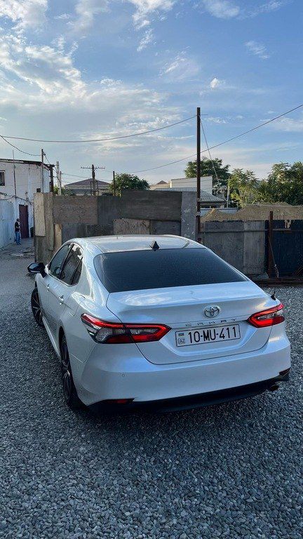 Toyota Camry, 2.5 L, 2021 il, 113 000 km 10-MU-411 — Avtomobillər, Bakı (4)