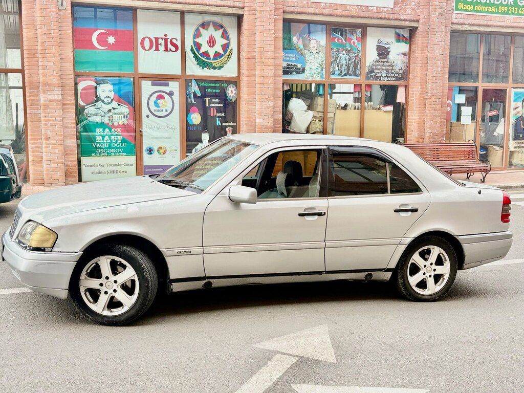 Mercedes C 220, 2.2 L, 1993 il, 245 330 km — Avtomobillər, Gəncə (5)