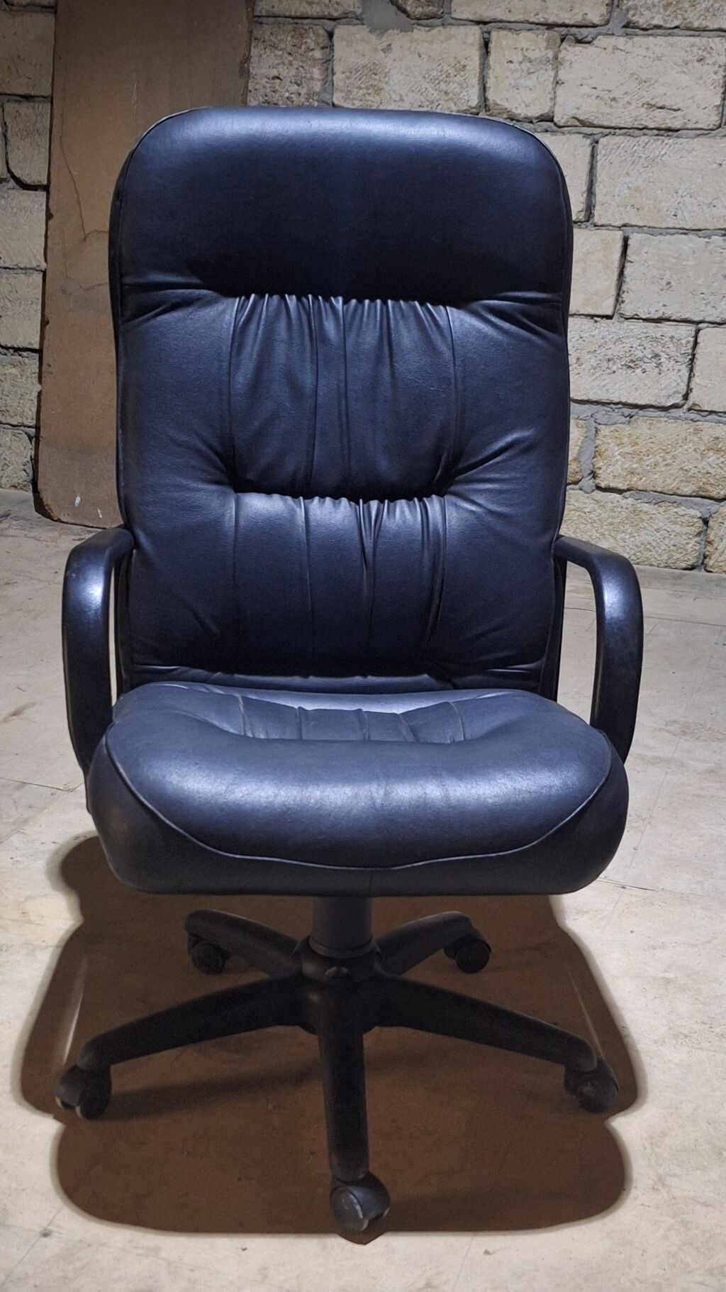 Ideal veziyyetde ofis kreslosu. Heç bir qüsuru, difekti, qırığı — Ofis mebeli, Mehdiabad (2)