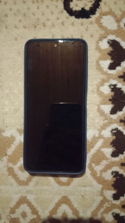 Redmi smartfon - Model: Redmi (şəkillərdəki dizayn – sağ üst küncdə — Bakı