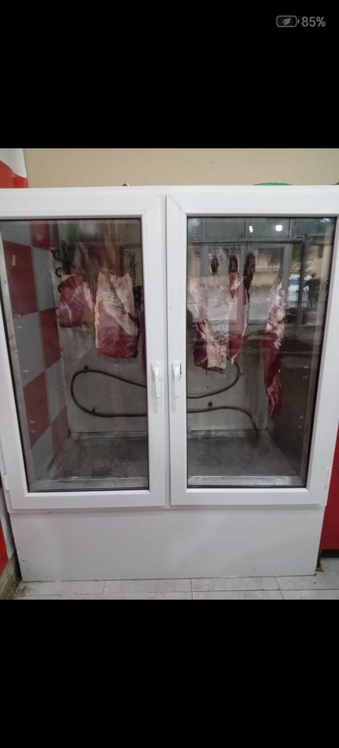 550₼ ət vitrin soyuducu satılır Hovsan 8088 zeyno — Bakı