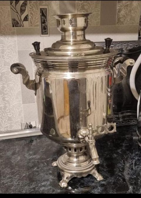Tula Samovar satilir 350 azn. 7 lt. Yeni kimidir. Unvan Sabunçu Ayten — Mehdiabad