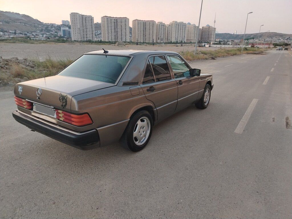 Mercedes 190, 2.0 L, 1990 il, 322 000 km — Avtomobillər, Bakı (6)