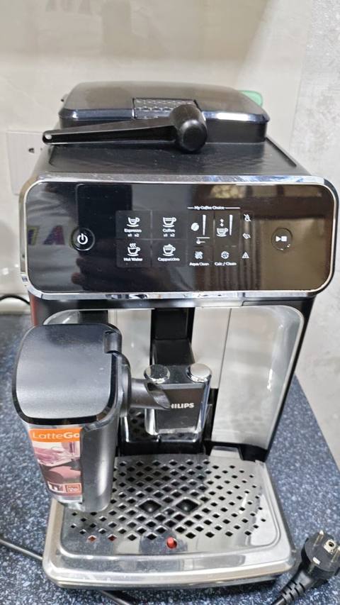Philips EP VP _2236/40 model qəhvə aparatı Yenidir cox az işlenib — Digər (Restoran üçün)