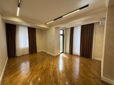 Satılır 3 otaqlı yeni tikili 110 m² — Bakı