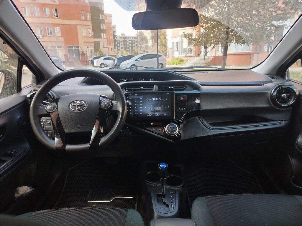 Toyota Aqua, 1.5 L, 0.9 kWh, 2017 il, 206 400 km — Avtomobillər, Bakı (3)