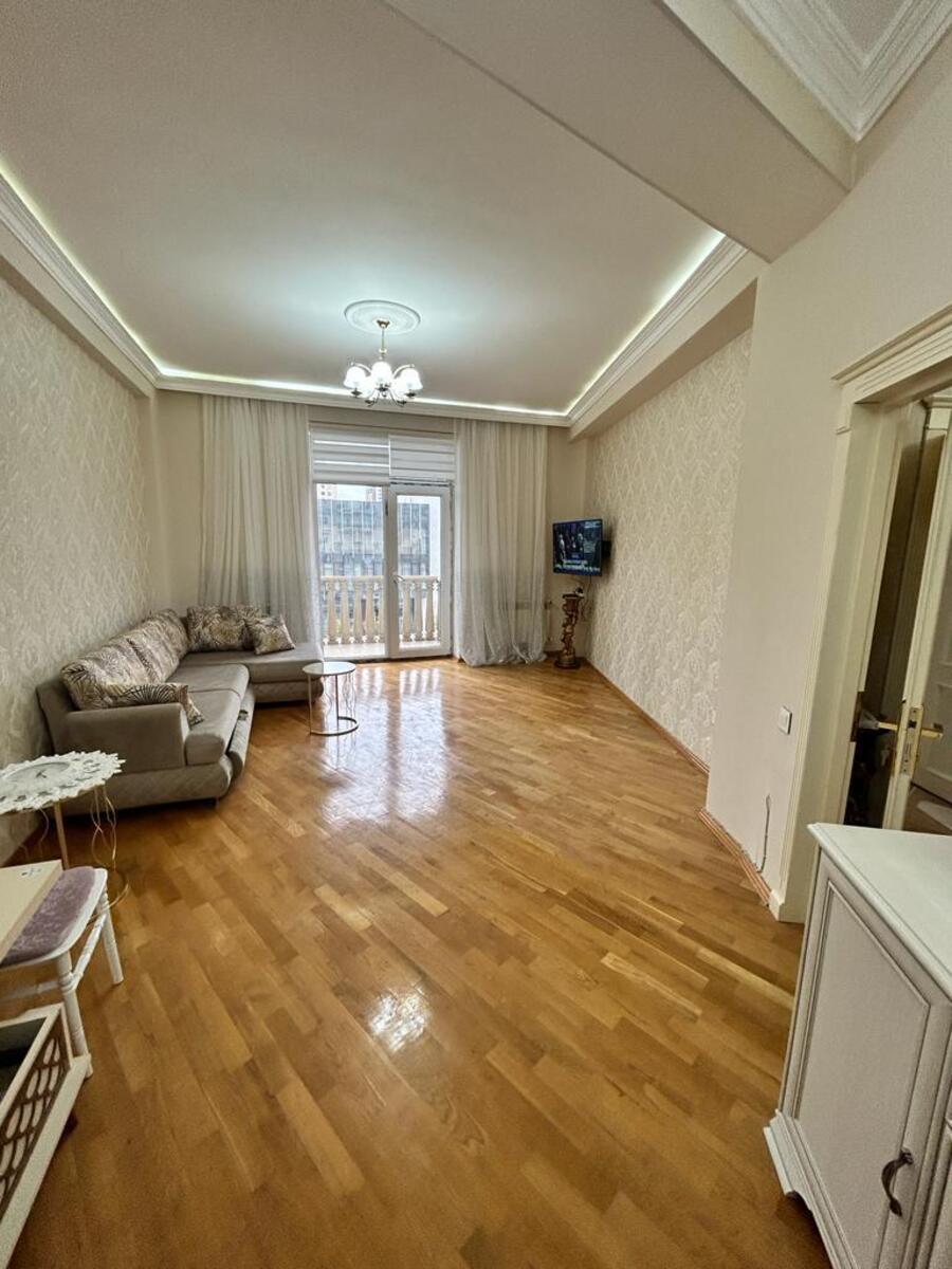 Satılır 1 otaqlı yeni tikili 62 m² — Mənzil, Bakı (2)