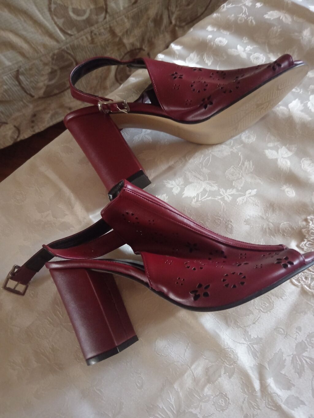 Ölçü: 39, rəng - Qırmızı, Yeni — Sandal, Bakı (2)