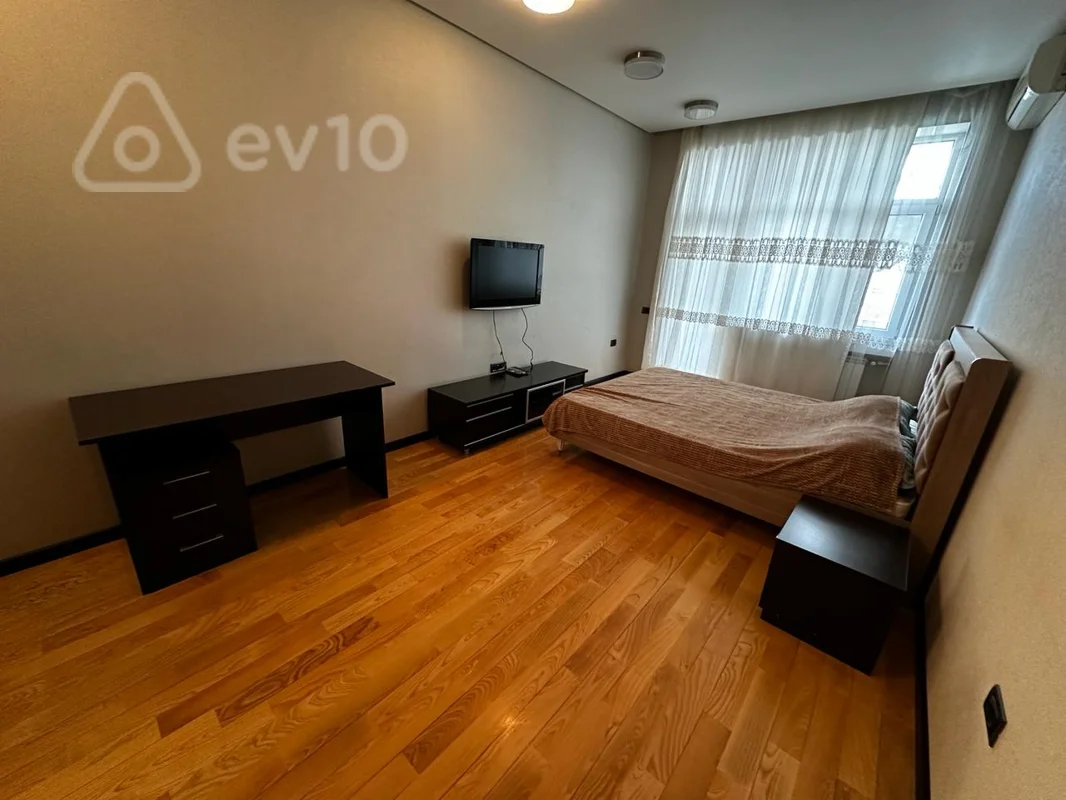 4 otaqlı mənzil, 200 m², Əhməd Rəcəbli — kirayə — Mənzil, Bakı (11)