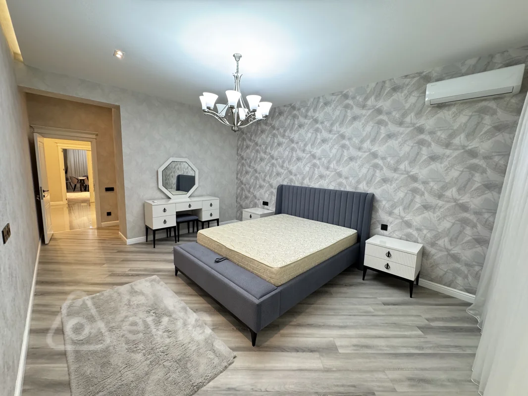 3 otaqlı mənzil, 130 m², Nazim Hacıyev küç — kirayə — Mənzil, Bakı (8)