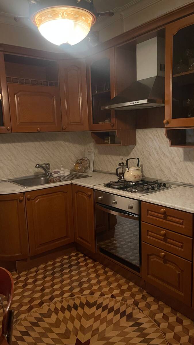 İcarəyə verilir 4 otaqlı köhnə tikili 120 m² — Mənzil, Bakı (8)