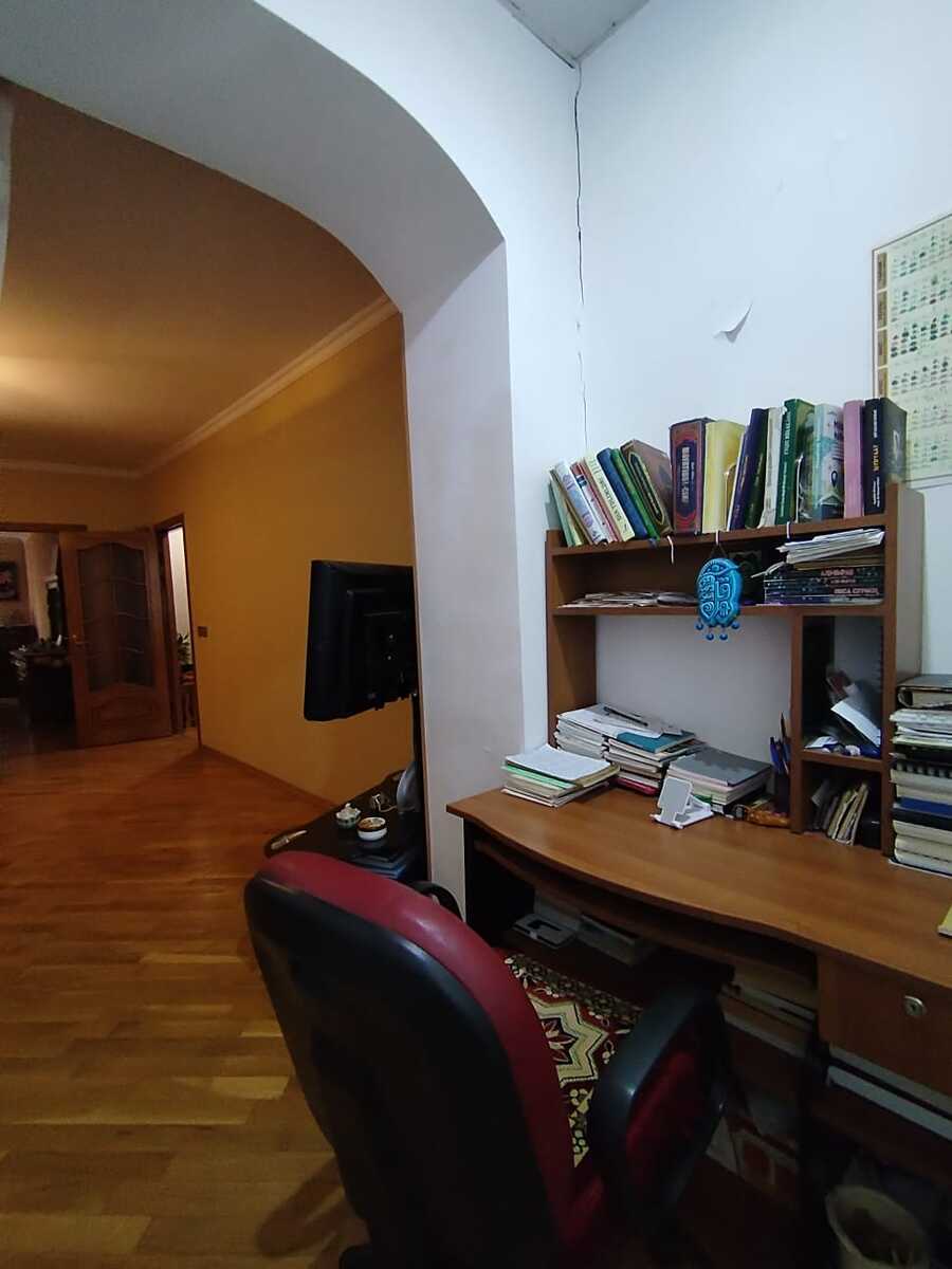 Satılır 2 otaqlı köhnə tikili 60 m² — Mənzil, Bakı (3)