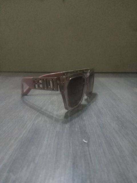 Gün eynəyi, Fendi, Yeni — Digah