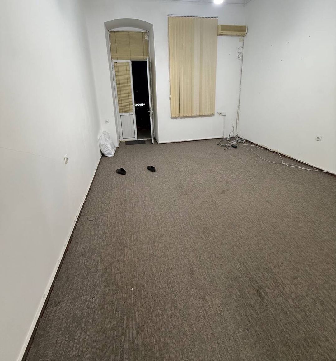 İcarəyə verilir 5 otaqlı köhnə tikili 175 m² — Mənzil, Bakı (11)