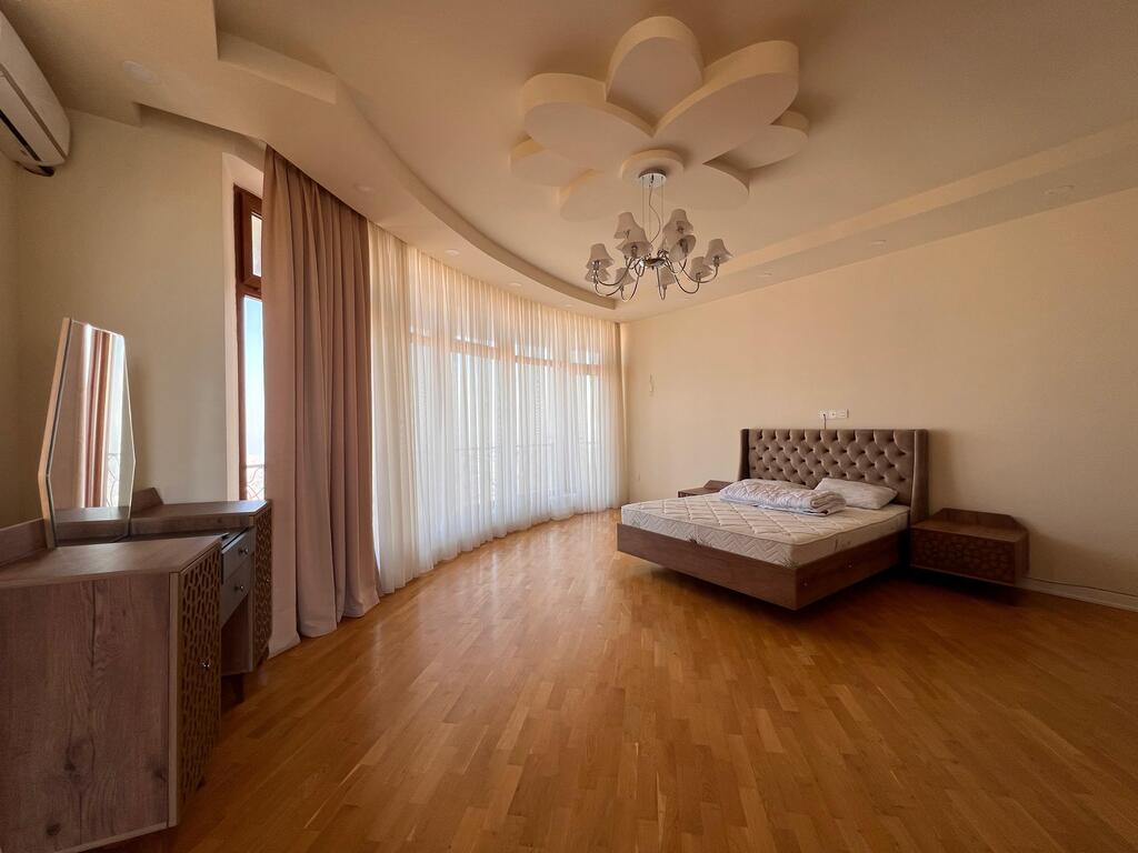Satılır 6 otaqlı həyət evi/bağ evi 450 m² — Ev, villa, Bakı (10)