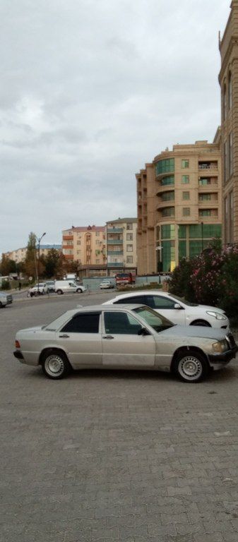 Mercedes 190, 1.8 L, 1994 il, 750 000 km — Avtomobillər, Bakı (4)