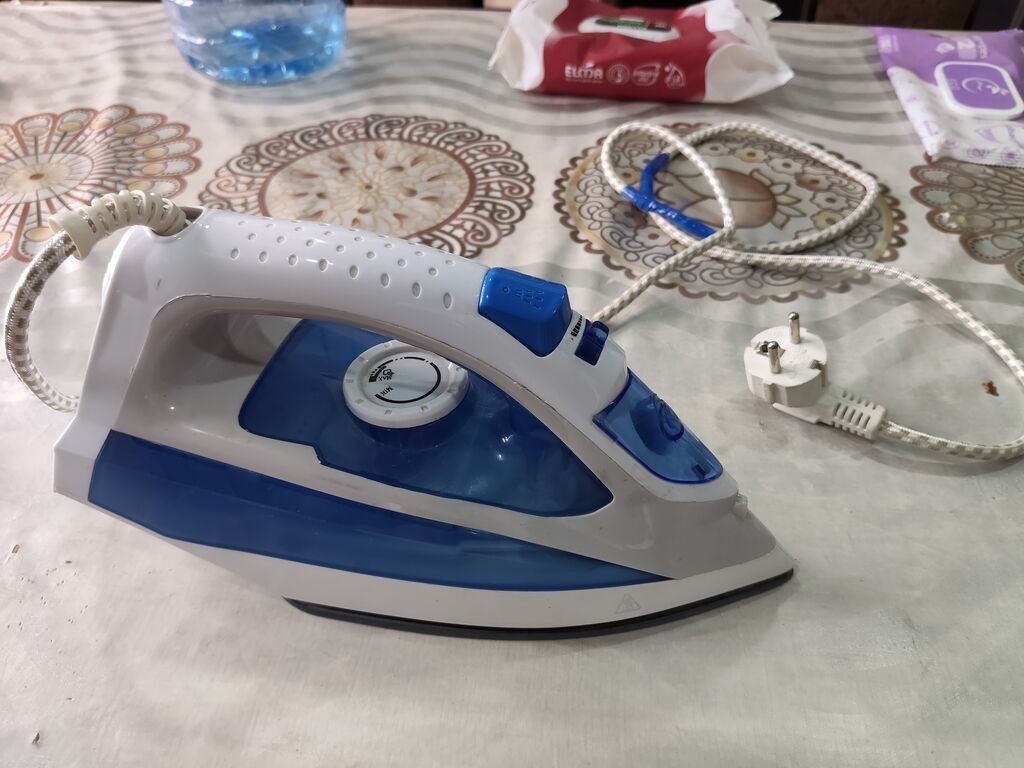 Diamond buxarlı ütü – 2400W Xüsusiyyətlər: - Güc: 2400W – sürətli — Ütü, Zərdab (2)