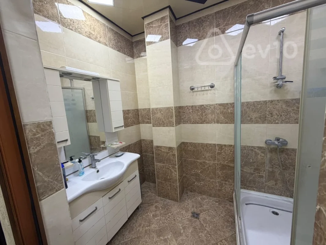 3 otaqlı mənzil, 135 m², Tbilisi prospekt — kirayə — Mənzil, Bakı (5)