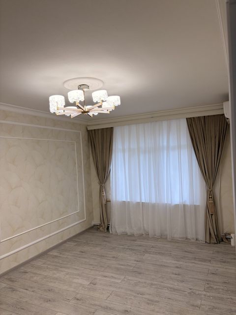 Satılır 2 otaqlı köhnə tikili 40 m² — Bakı
