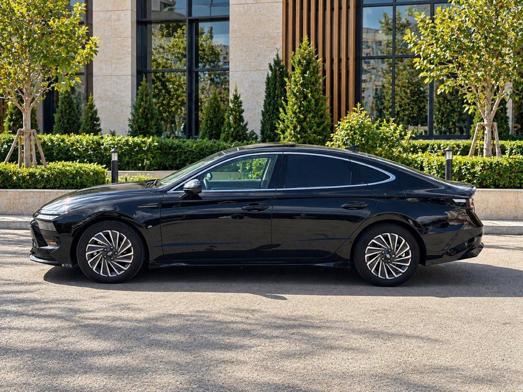 Hyundai Sonata, 2.0 L, 1.62 kWh, 2025 il, 10 450 km 88-DX-935 — Avtomobillər, Bakı (8)